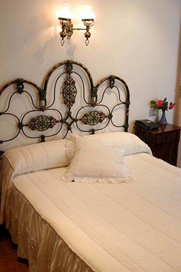 Hotel Julia Aranda de Duero Zimmer foto